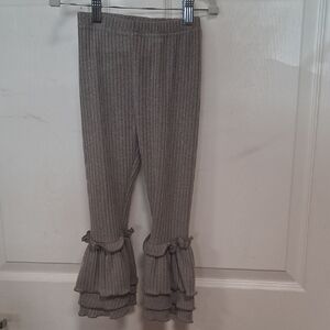 Girls Ribbed Gray Ruffle Hem Leggings